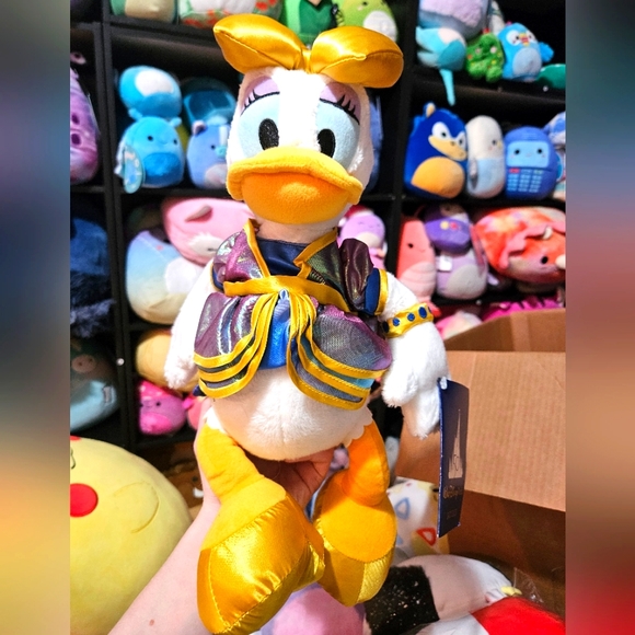 Disney Other - NWT Disney's Daisy Duck with bow and pony tail from Walt Disney World